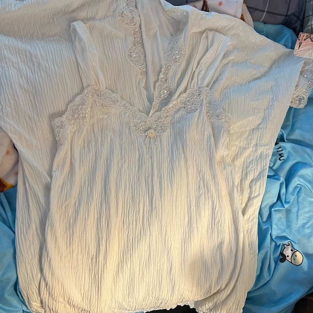 Elegant White Lace Trim Women's Top